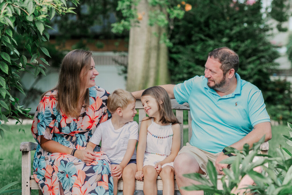 outdoor family photo, meet the family