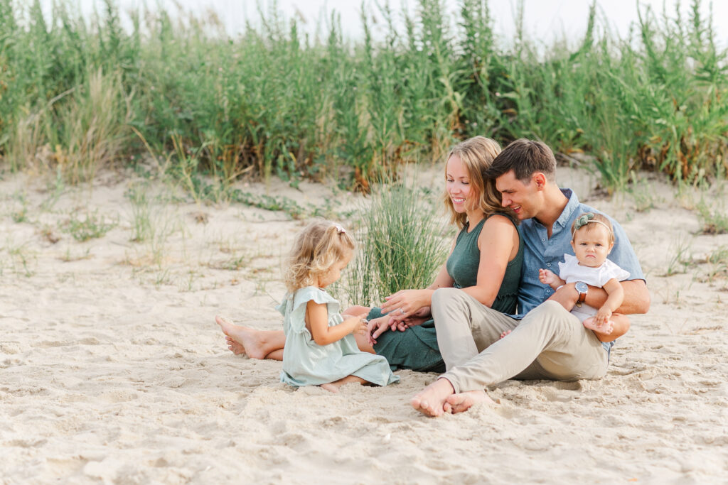 family of four, two daughters, beach photos, mini session tips for photographers