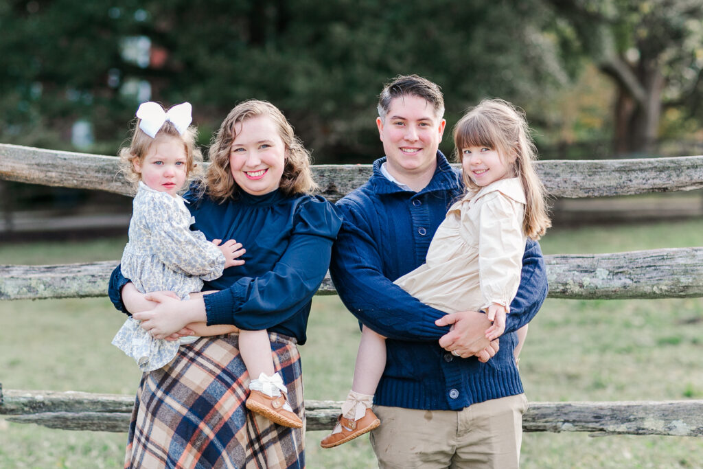 colonial williamsburg fall family photos